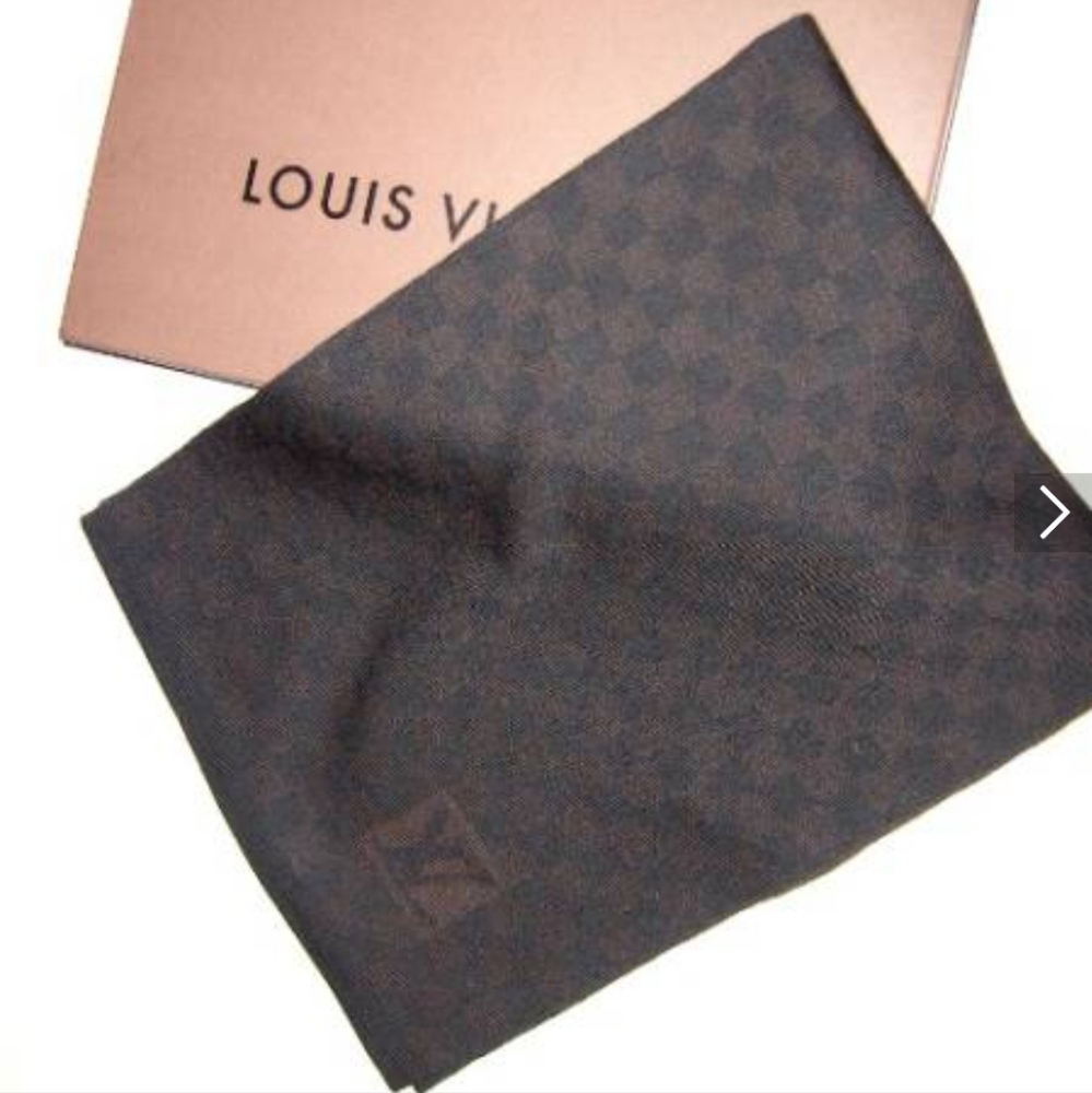Louis Vuitton 100% Wool Scarf